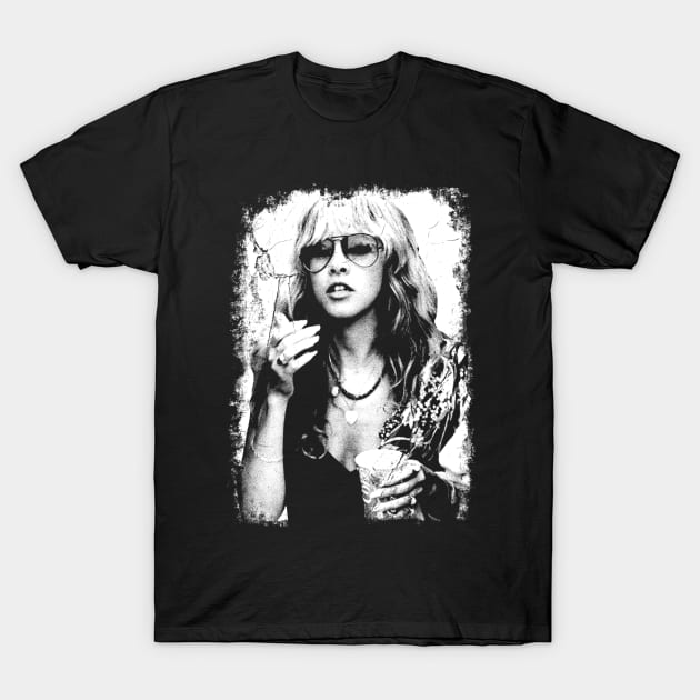 Stevie Nicks 80s 90s Vintage Distressed T-Shirt by GothBless